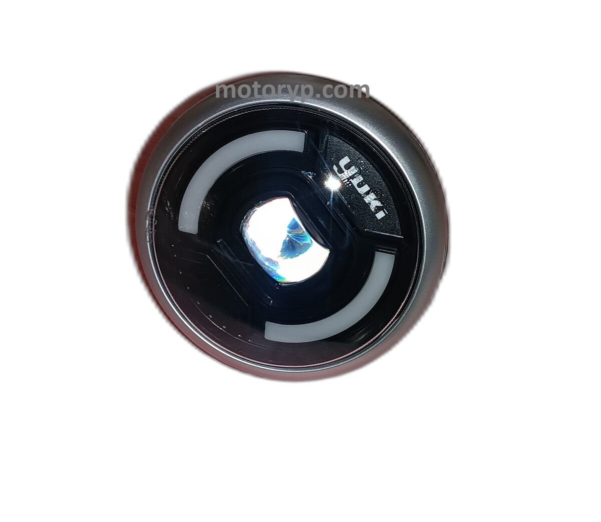 Yuki YK-32 Greta Ön Far