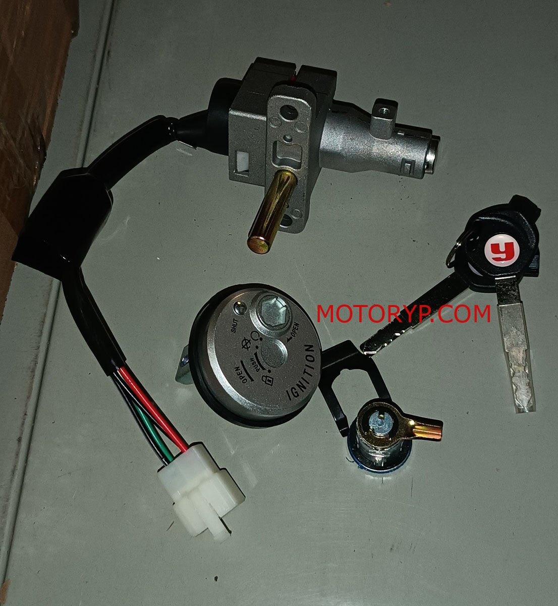 Yuki Margherita 50 Kontak Anahtar Set,